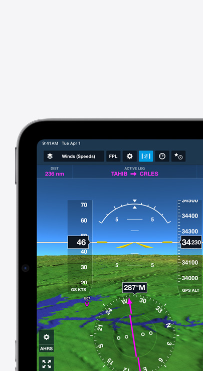 Ein iPad zeigt Windgeschwindigkeit und -richtung auf einer topografischen Flugkarte an, auf der Berge als Erhöhungen dargestellt sind.