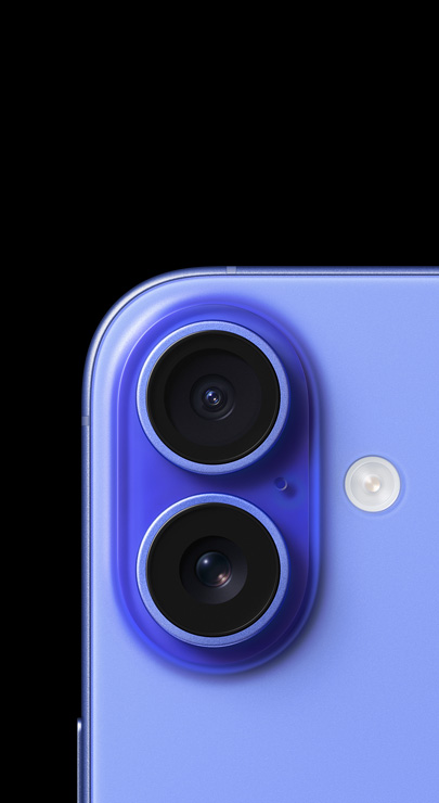 Die linke obere Ecke eines iPhone in Ultramarine mit zwei Kameraobjektiven, die untereinander auf der Rückseite des Telefons angeordnet sind